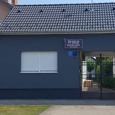 Apartman Excellent - Kuca Za Odmor U Zupanji -Natkriveno Parkirno Mjesto Zupanja Dış mekan fotoğraf