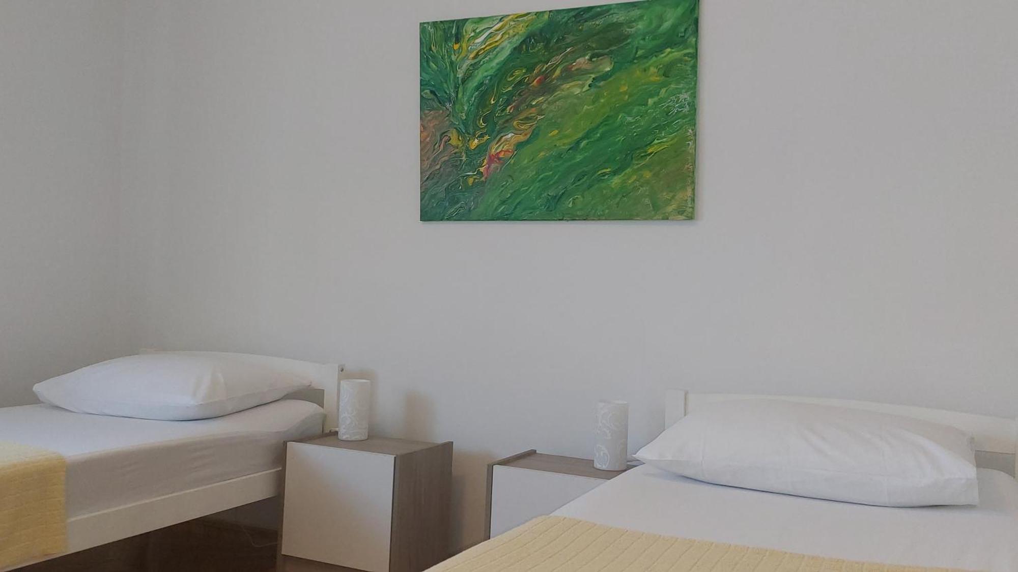 Apartman Excellent - Kuca Za Odmor U Zupanji -Natkriveno Parkirno Mjesto Zupanja Dış mekan fotoğraf