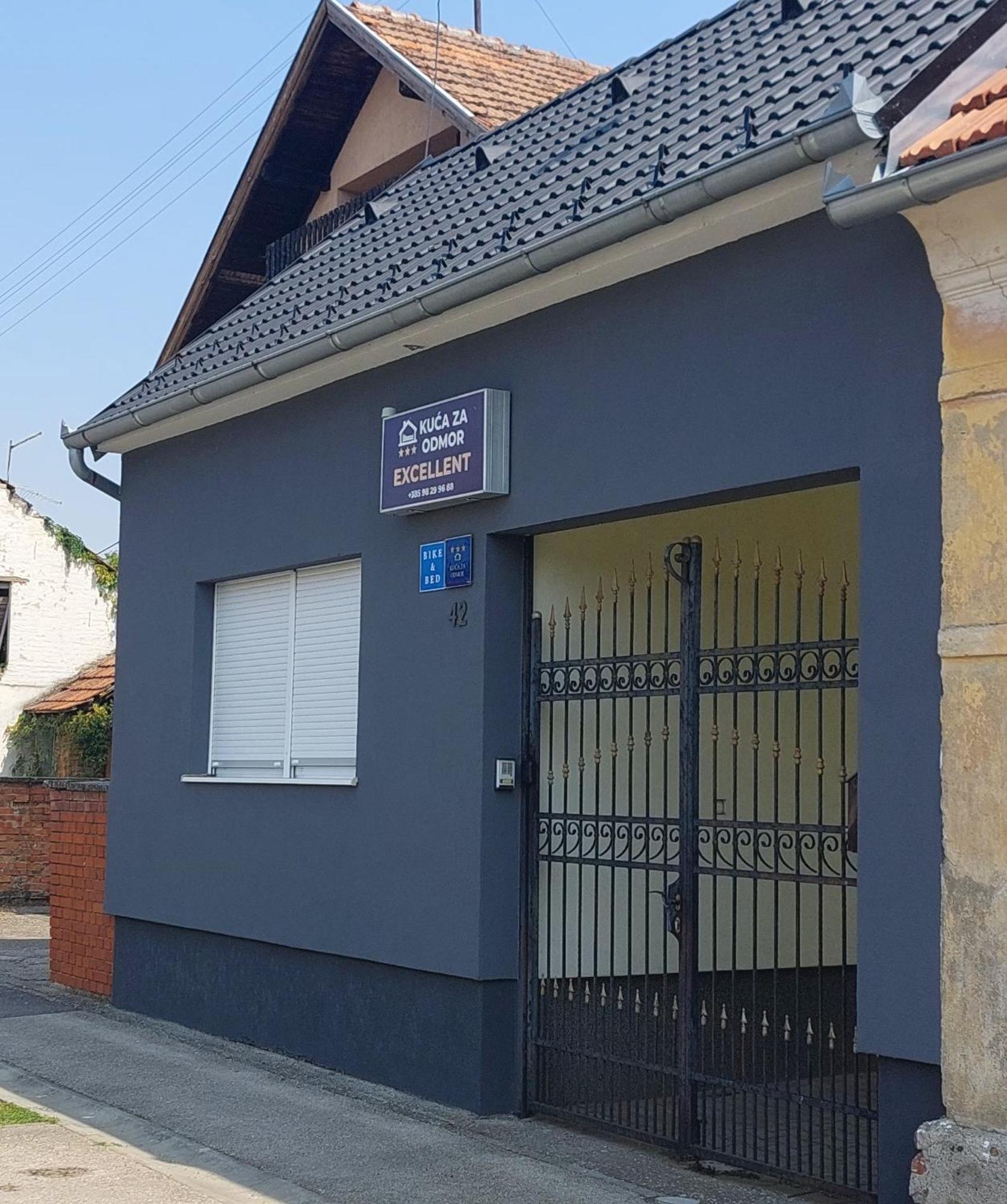 Apartman Excellent - Kuca Za Odmor U Zupanji -Natkriveno Parkirno Mjesto Zupanja Dış mekan fotoğraf